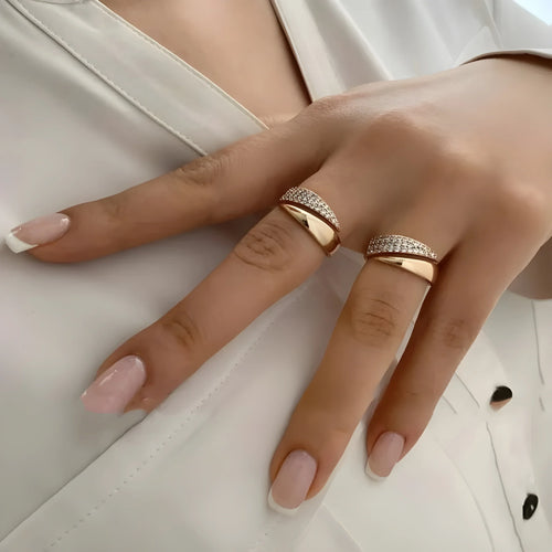 Elegante Gouden Ring met Fonkelstenen (1+1 GRATIS)